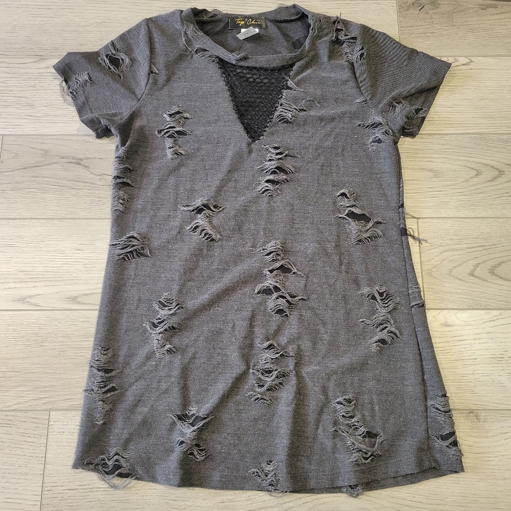 Top chic size small gray tshirt